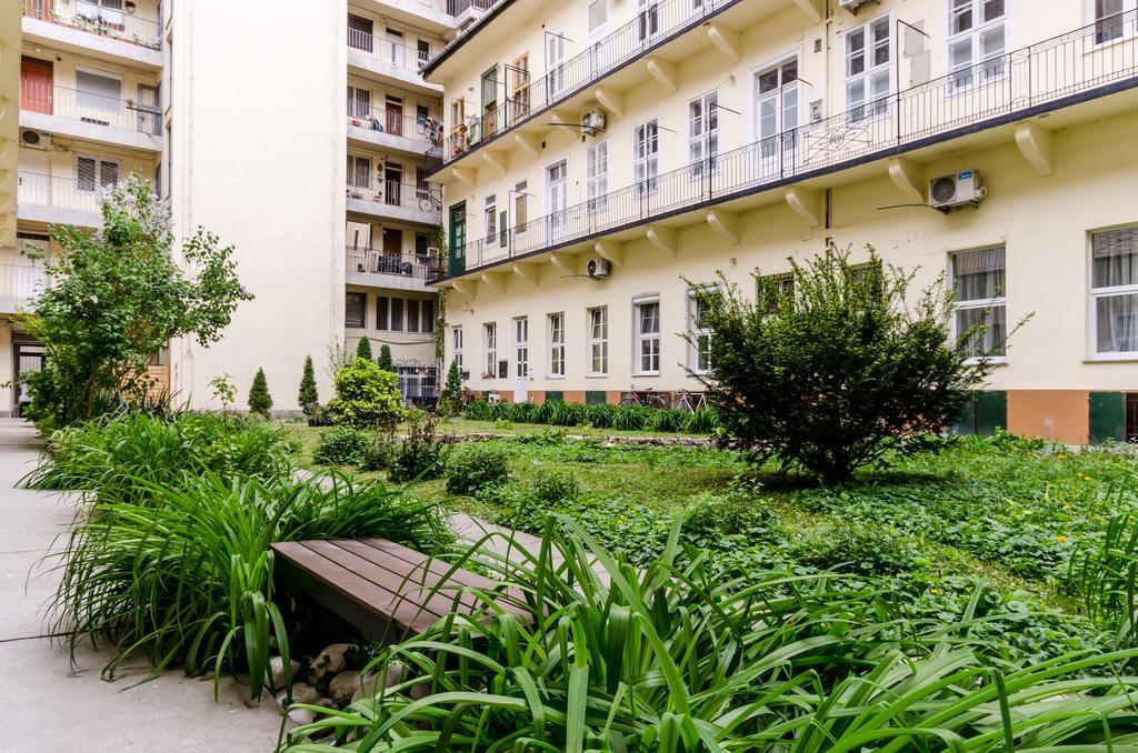 Peppers Apartments - Downtown Будапеща Екстериор снимка